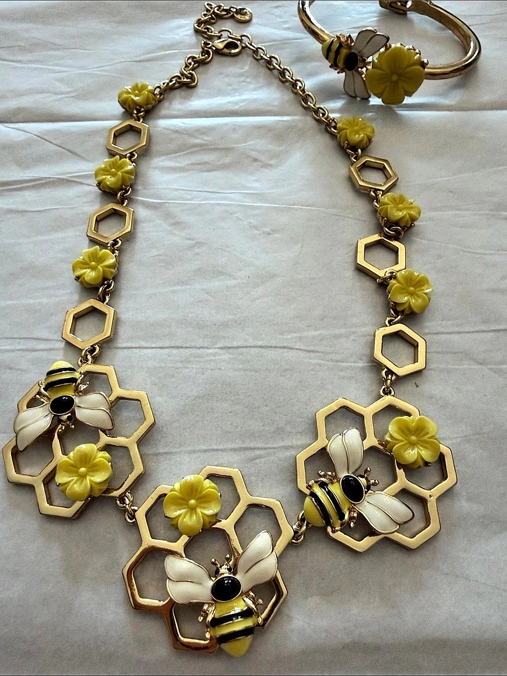 Talbots Statement Bee & Flower Necklace Set in Gold - Picture 2 of 5